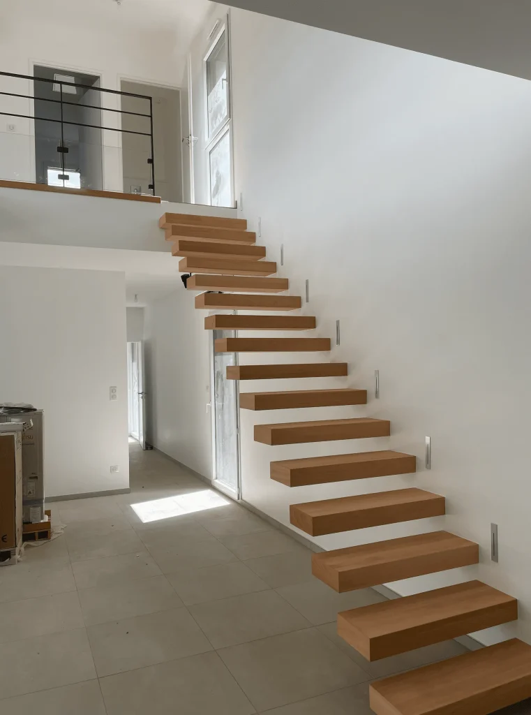 Escalier autoporté modèle Hélium